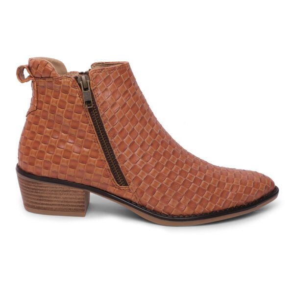 brown shoes
